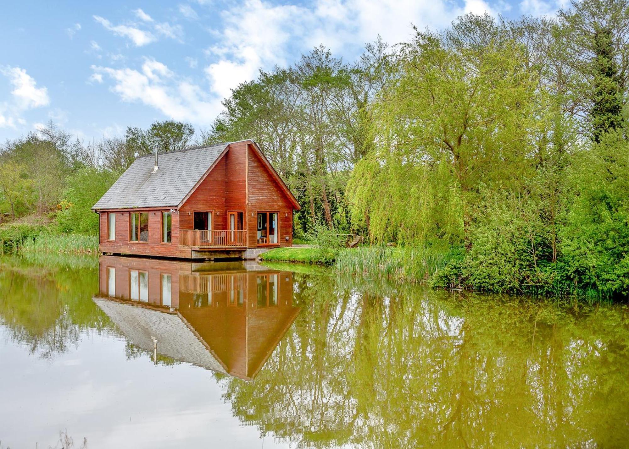 Anglesey Lakeside Lodges Menai Bridge Zewnętrze zdjęcie