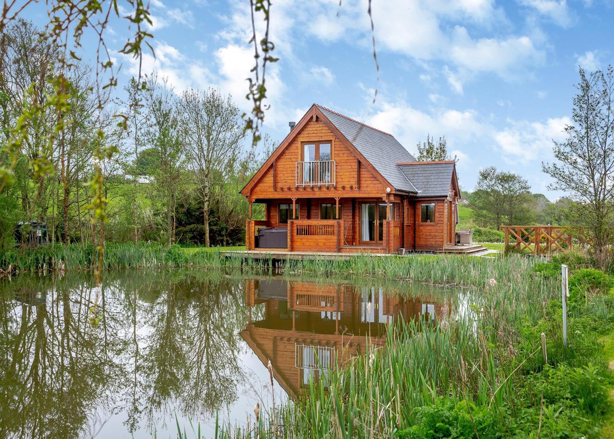 Anglesey Lakeside Lodges Menai Bridge Zewnętrze zdjęcie
