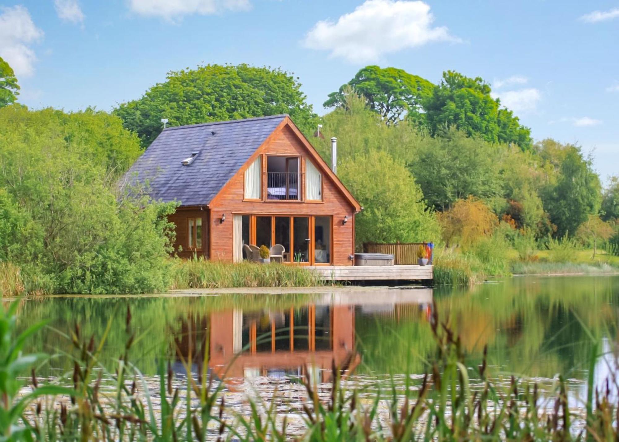Anglesey Lakeside Lodges Menai Bridge Zewnętrze zdjęcie